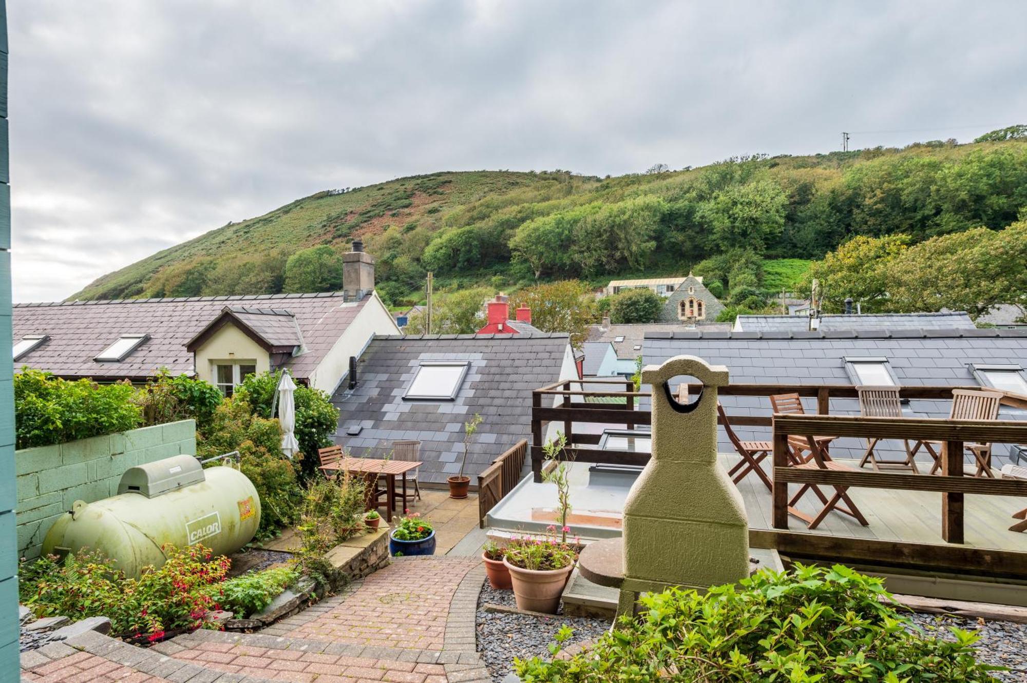 Riverside Bothy In Heart Of Scenic Harbour Village Солва Екстериор снимка